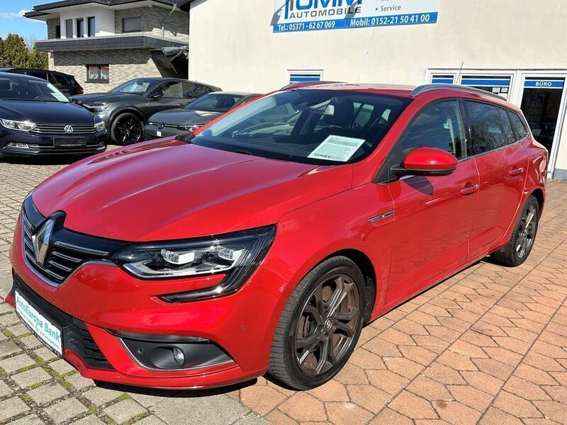 Rot Gebraucht 2018 Renault Mégane IV Bose Edition Limousine | 13.999 € (Fairer Preis) - Bild 1/4