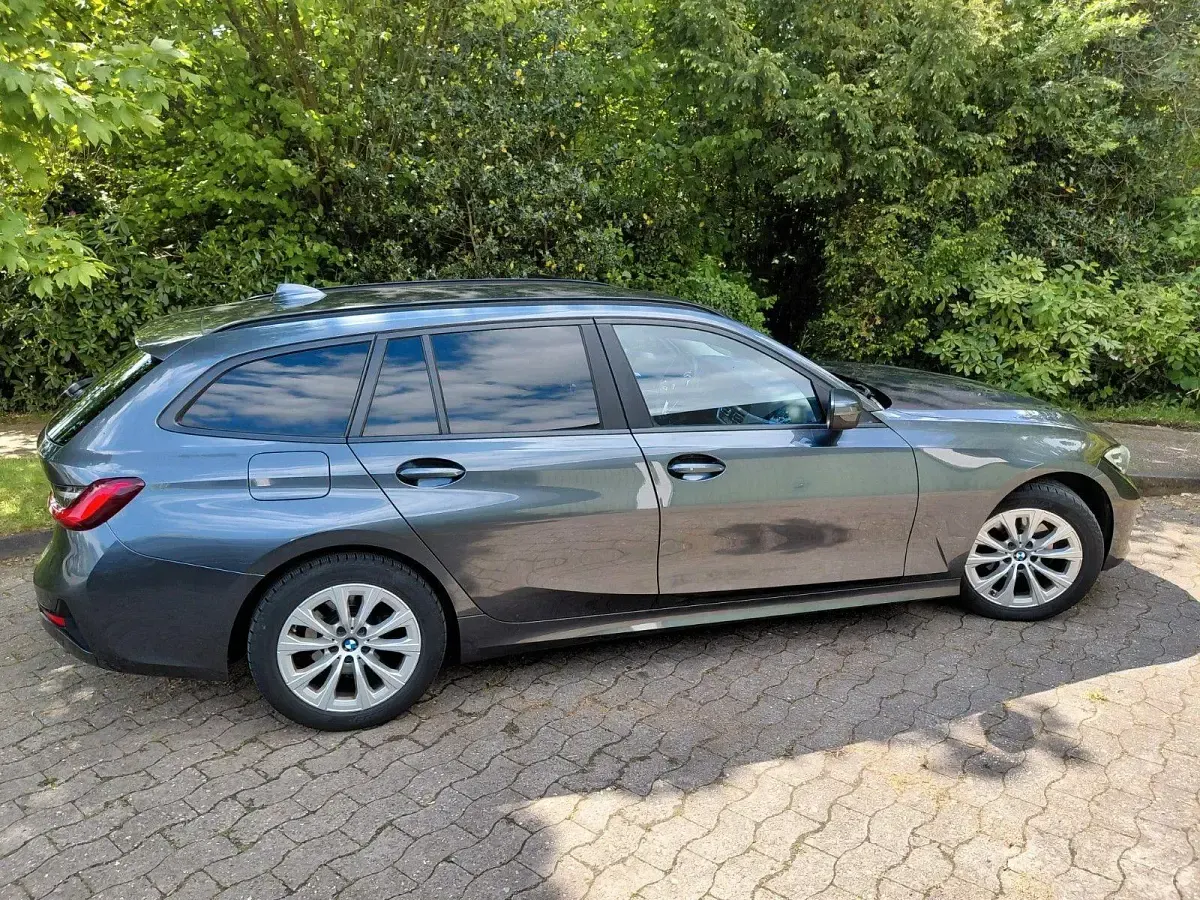 Gebraucht BMW 320 190 PS (139 kW) 2021 Grau Kombi