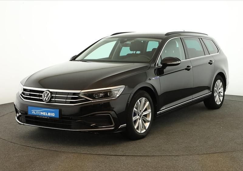 Deep black perleffekt Gebraucht 2022 VW Passat IQ Drive Kombi | 18.880 € (Superpreis) - Bild 1/4