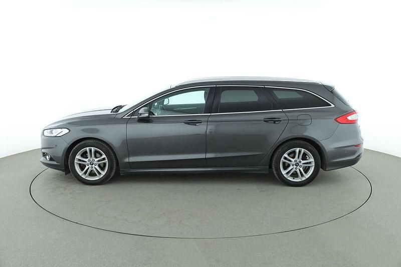Gebraucht Ford Mondeo Titanium 160 PS (117 kW) 2017 Grau Kombi