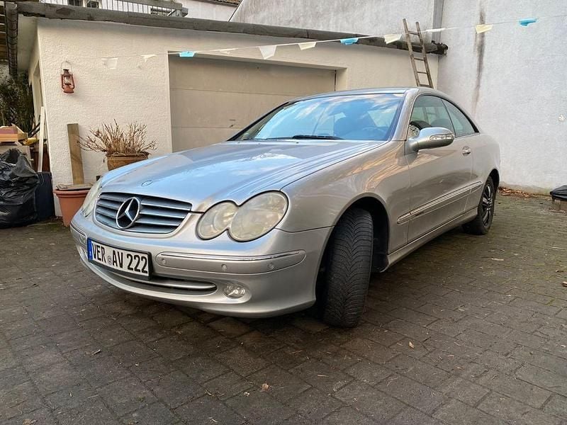 Gebraucht Mercedes CLK200 163 PS (119 kW) 2003 Silber Coupé