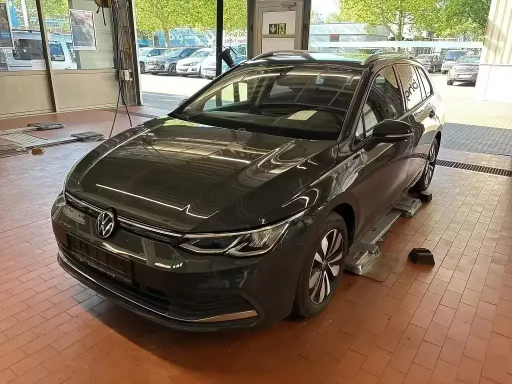 Gebraucht VW Golf VIII Life 150 PS (110 kW) 2023 Kombi