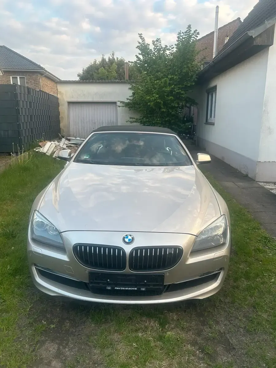 Gebraucht BMW 650 Cabriolet 408 PS (300 kW) 2011 Silber Cabrio