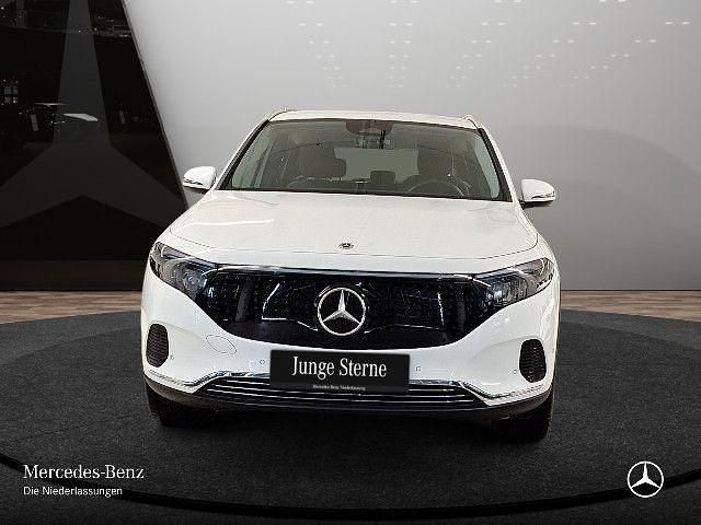 Weiß Gebraucht 2024 Mercedes EQA300 Advanced SUV | 33.890 € (Guter Preis) - Bild 1/4