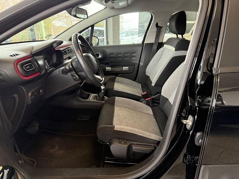 Gebraucht Citroën C3 110 PS (80 kW) 2019 Schwarz Kleinwagen