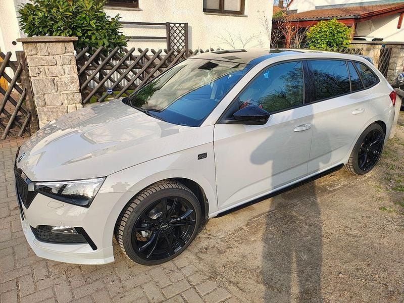 Gebraucht Skoda Scala 190 PS (139 kW) 2022 Grau Kleinwagen
