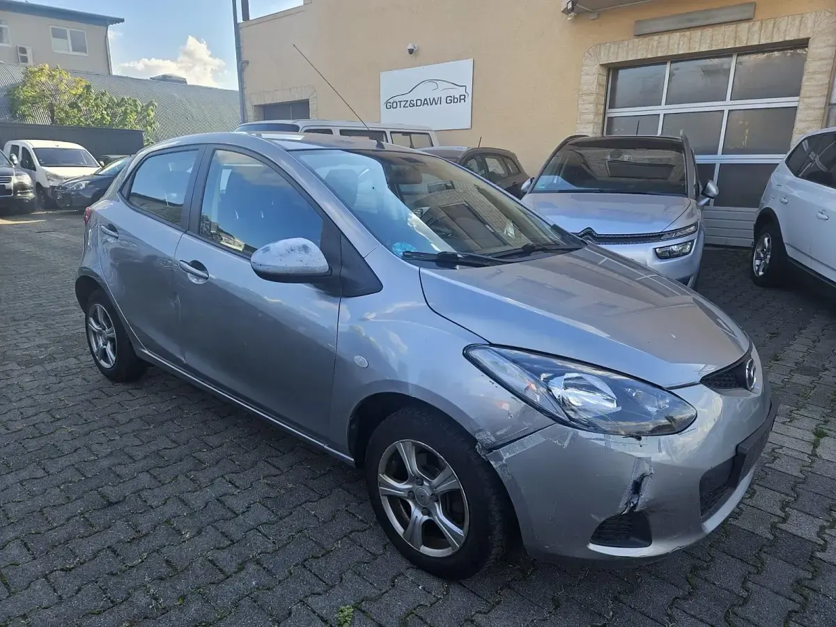 Gebraucht Mazda 2 75 PS (55 kW) 2010 Grau Kleinwagen