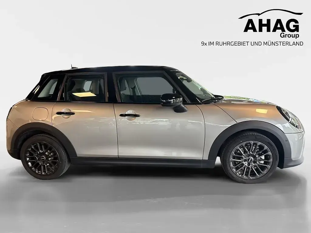 Gebraucht Mini Cooper 156 PS (114 kW) 2025 Silber Kleinwagen