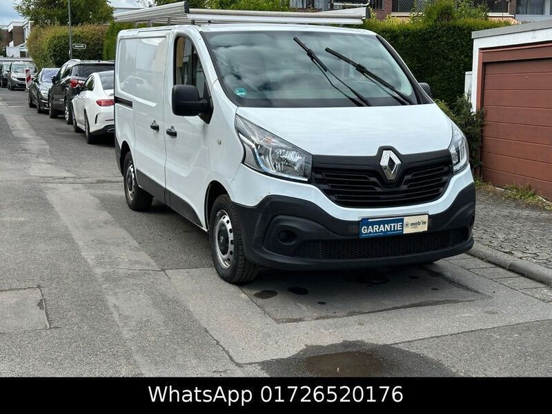 Gebraucht Renault Trafic Komfort 95 PS (69 kW) 2017 Weiß Van / Kleinbus