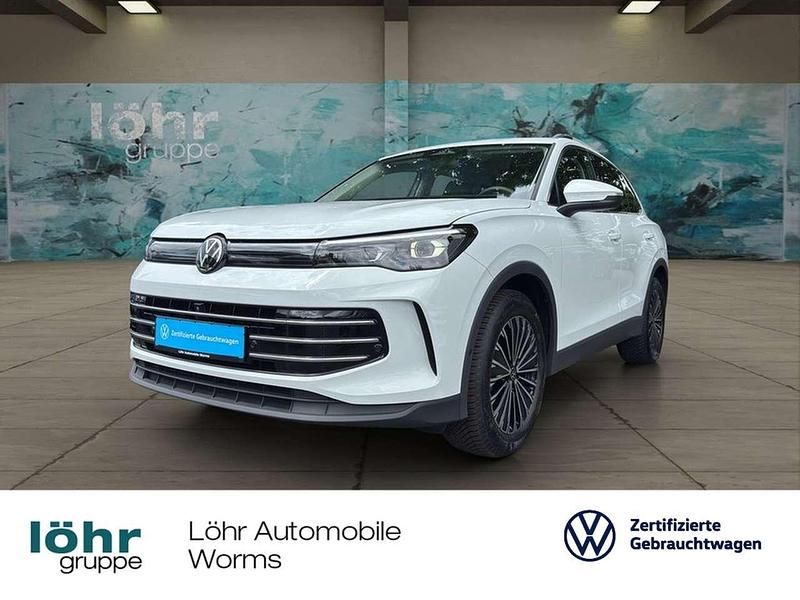 Pure white Gebraucht 2024 VW Tiguan Elegance SUV | 39.980 € (Etwas zu teuer) - Bild 1/4