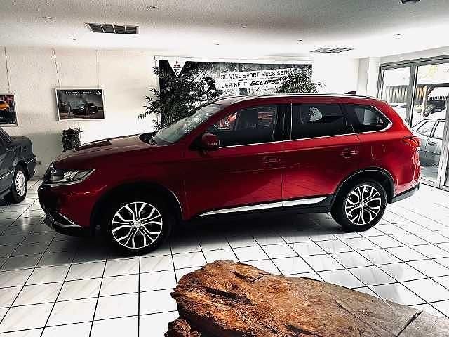 Gebraucht Mitsubishi Outlander Edition 150 PS (110 kW) 2018 Rot SUV