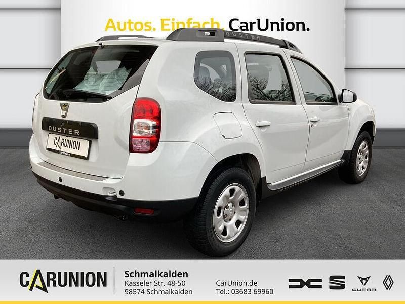 Gebraucht Dacia Duster Lauréate 114 PS (83 kW) 2016 Arktisweiß SUV