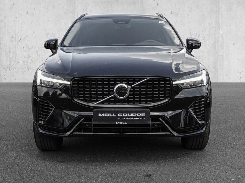 Gebraucht Volvo XC60 Plus 197 PS (144 kW) 2023 Black stone, solid SUV