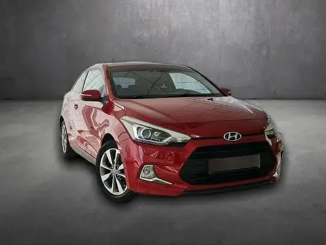 Gebraucht Hyundai i20 101 PS (74 kW) 2015 Rot Coupé