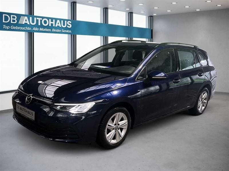 Blau Gebraucht 2023 VW Golf VIII Life Kombi | 21.920 € (Superpreis) - Bild 1/4