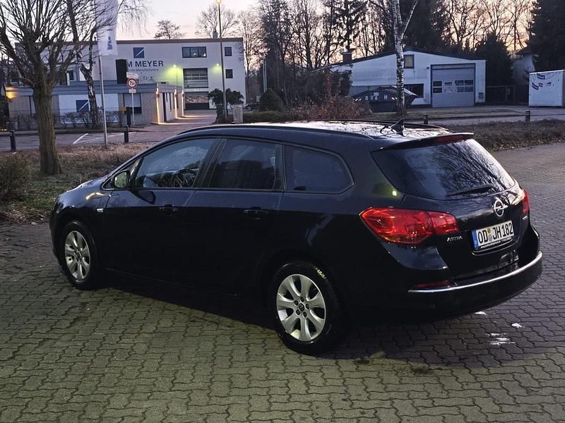 Gebraucht Opel Astra 2014 Schwarz Kombi
