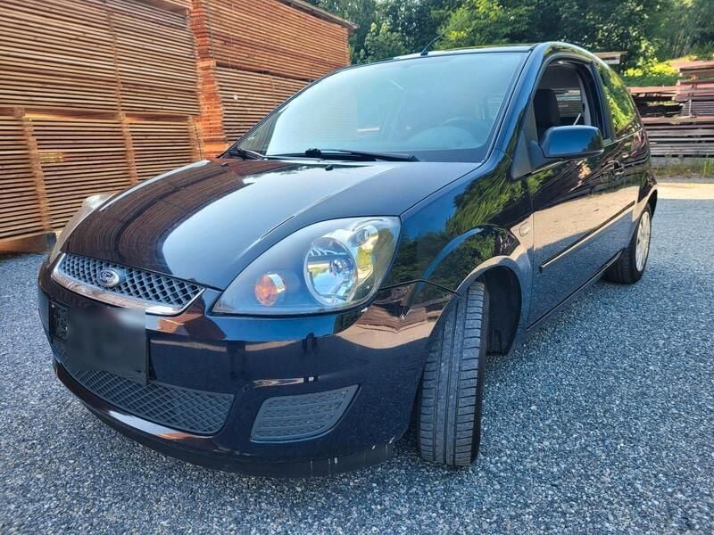 Blau Gebraucht 2007 Ford Fiesta Kleinwagen | 1.550 € - Bild 1/4