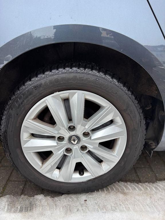 Gebraucht Renault Mégane IV Zen 140 PS (102 kW) 2020 Grau Limousine