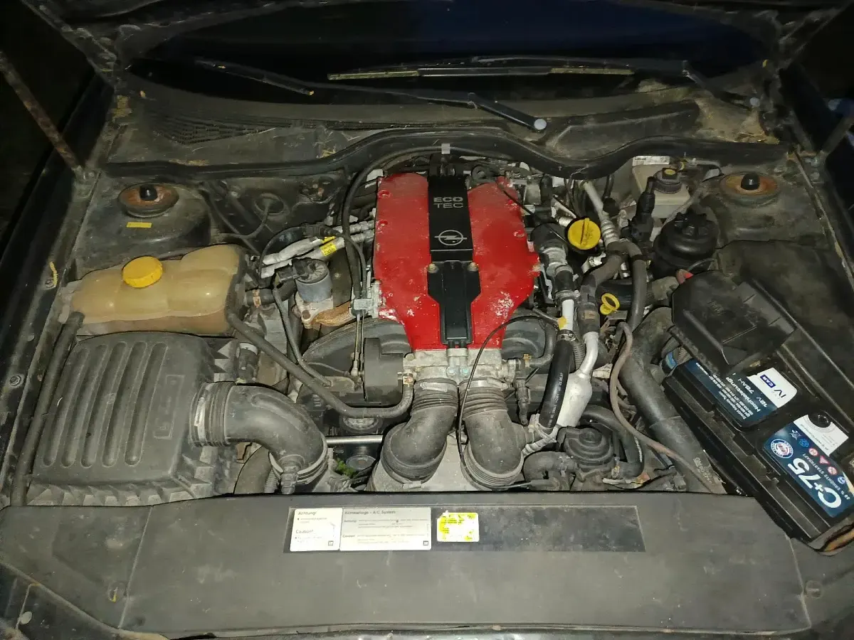Second-hand Opel Omega 211 CP (155 kW) 1999 Negru Berlinǎ