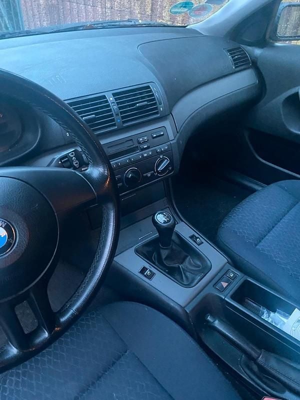 Gebraucht BMW 316 116 PS (85 kW) 2001 Blau Coupé