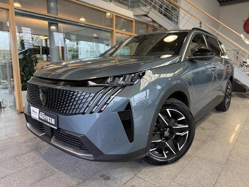 Gebraucht Peugeot 5008 Allure 145 PS (106 kW) 2024 Ingaro blau SUV