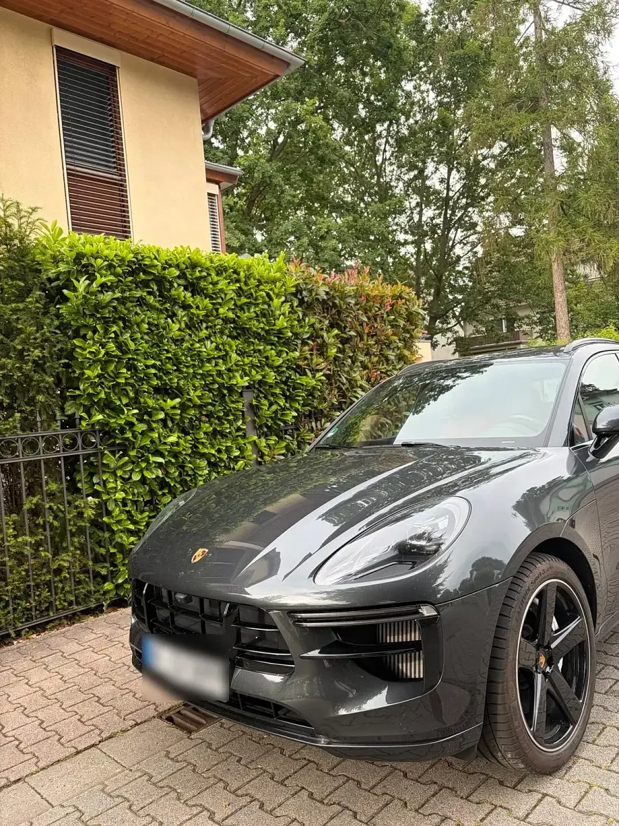 Gebraucht Porsche Macan Turbo 441 PS (324 kW) 2021 Grau SUV