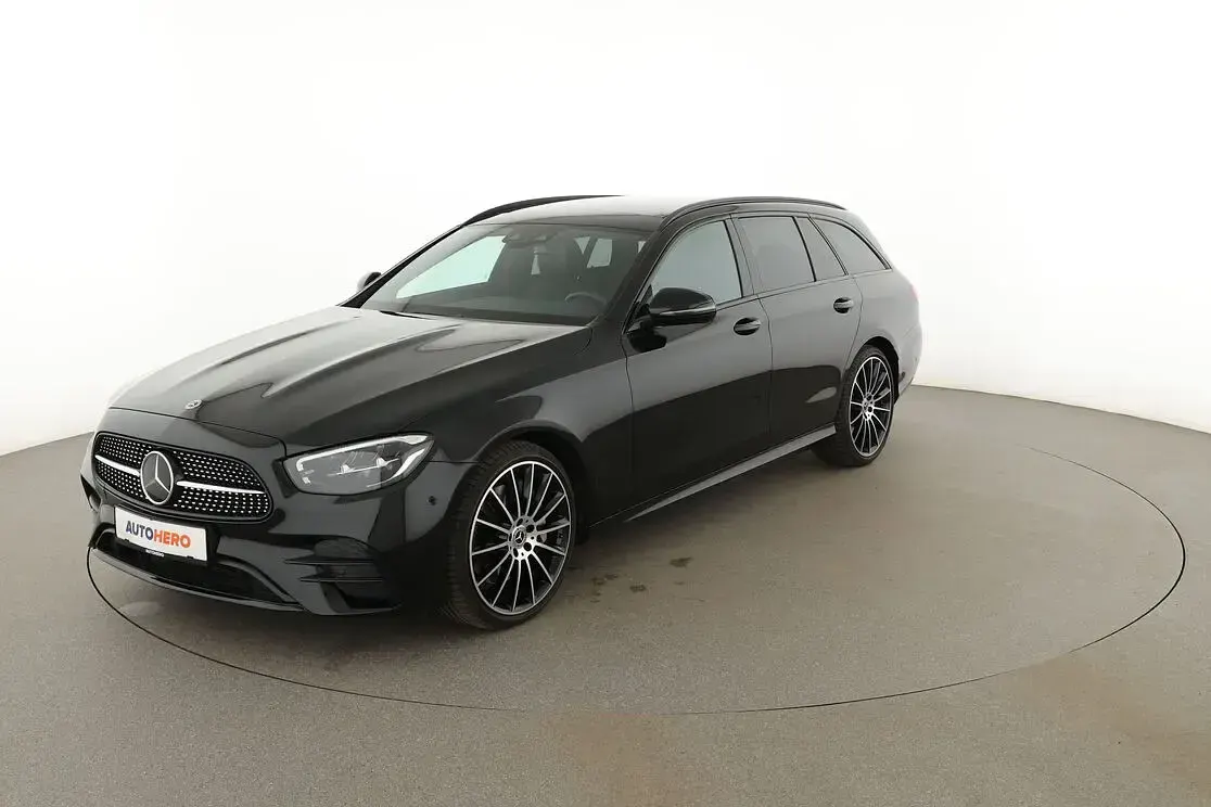 Gebraucht Mercedes E400 AMG line 330 PS (242 kW) 2023 Kombi