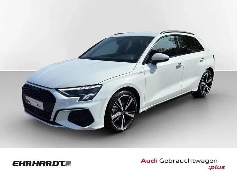 Weiß Gebraucht 2024 Audi A3 Sportback S-Line Limousine | 35.490 € (Fairer Preis) - Bild 1/3