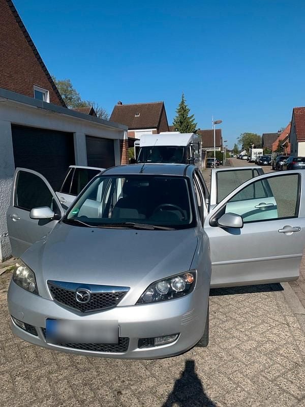Second-hand Mazda 2 59 CP (43 kW) 2006 Argintiu Hatchback