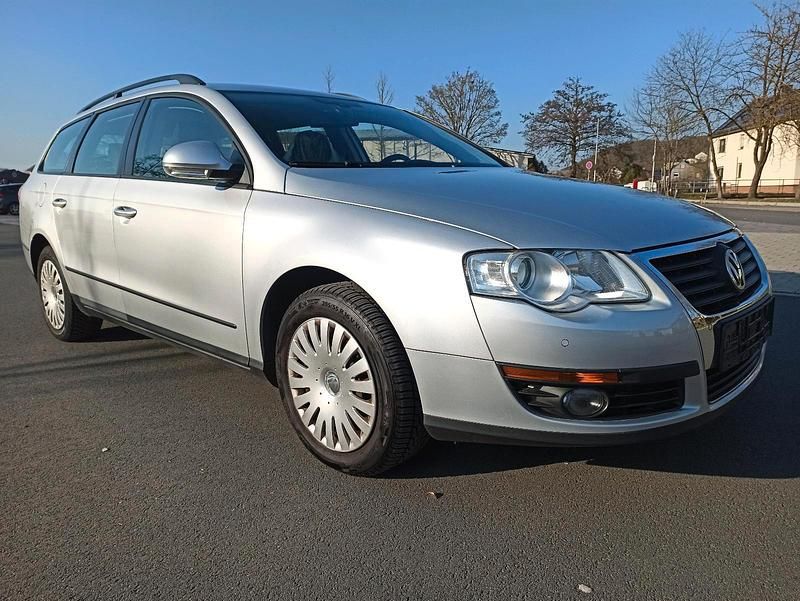 Gebraucht VW Passat Trendline 122 PS (89 kW) 2009 Silber Kombi