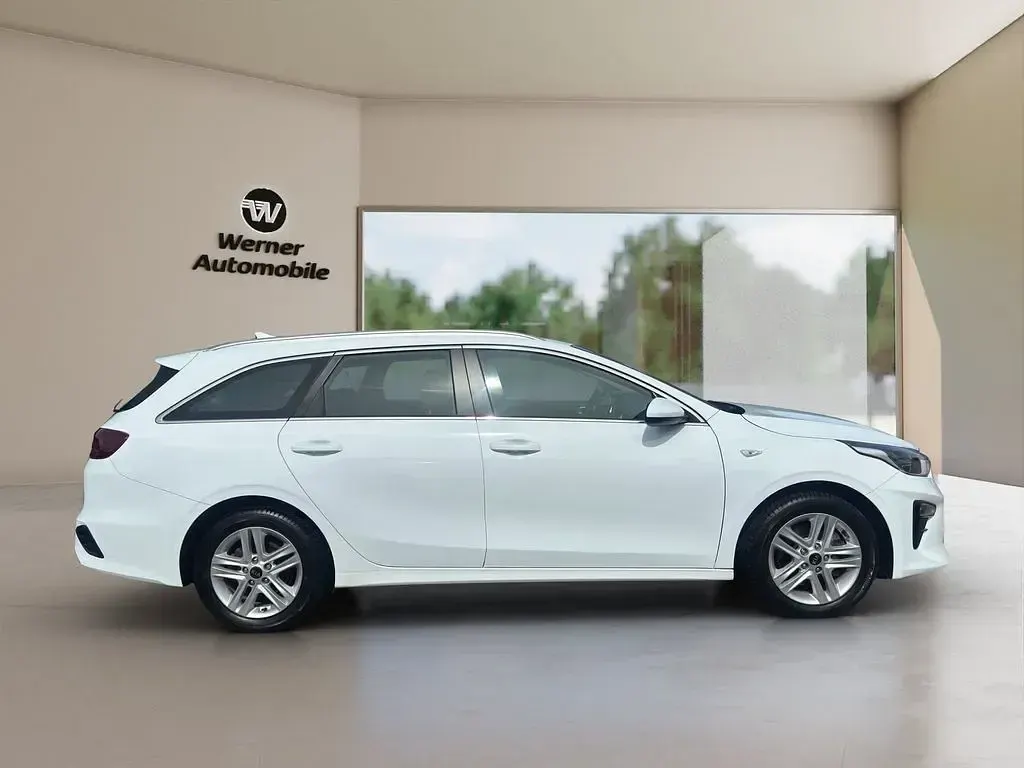 Gebraucht Kia Ceed Vision 160 PS (117 kW) 2022 Weiß Kleinwagen