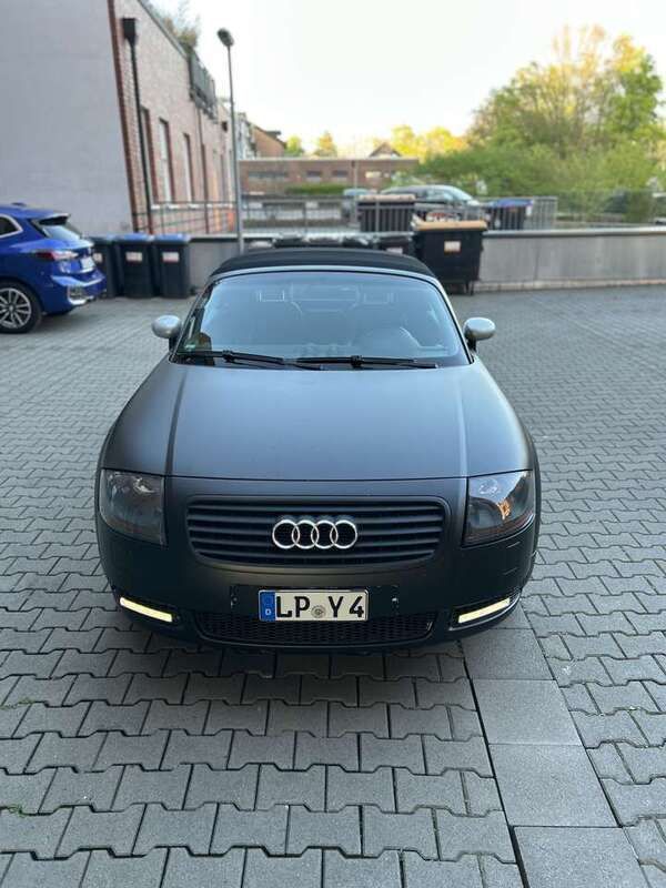 Grau Gebraucht 1999 Audi TT Roadster Cabrio | 4.550 € (Fairer Preis) - Bild 1/4