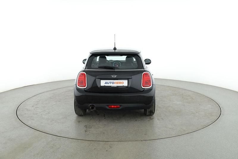 Gebraucht Mini ONE 102 PS (75 kW) 2019 Schwarz Kleinwagen