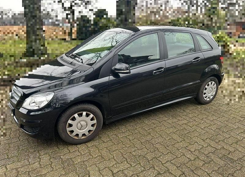 Gebraucht Mercedes B170 115 PS (84 kW) 2008 Schwarz Van / Kleinbus