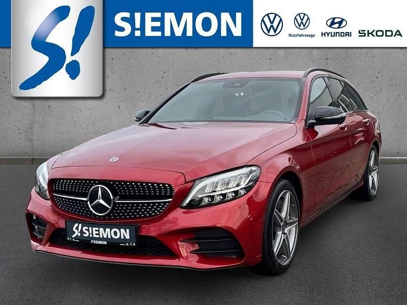Metalliclack (rot Gebraucht 2019 Mercedes C300 AMG Kombi | 25.430 € (Superpreis) - Bild 1/4