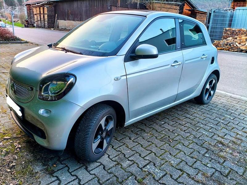 Gebraucht Smart ForFour Passion 90 PS (66 kW) 2017 Silber Kleinwagen