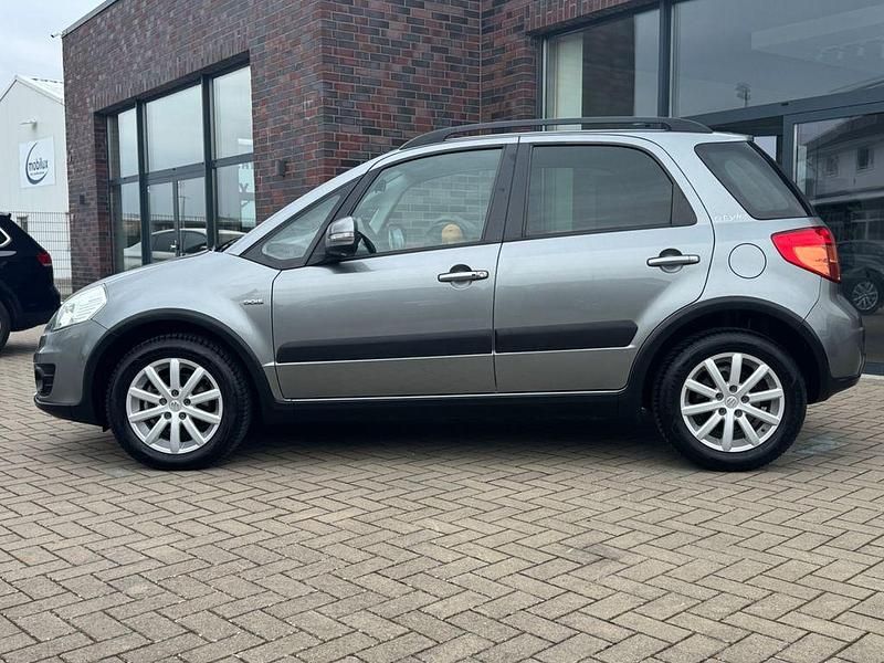 Gebraucht Suzuki SX4 Style 135 PS (99 kW) 2012 Grau SUV