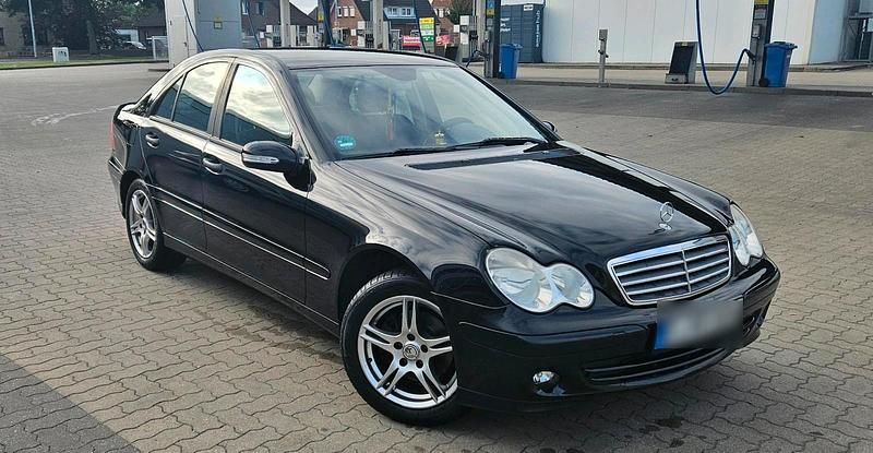 Gebraucht Mercedes C180 143 PS (105 kW) 2006 Schwarz Limousine