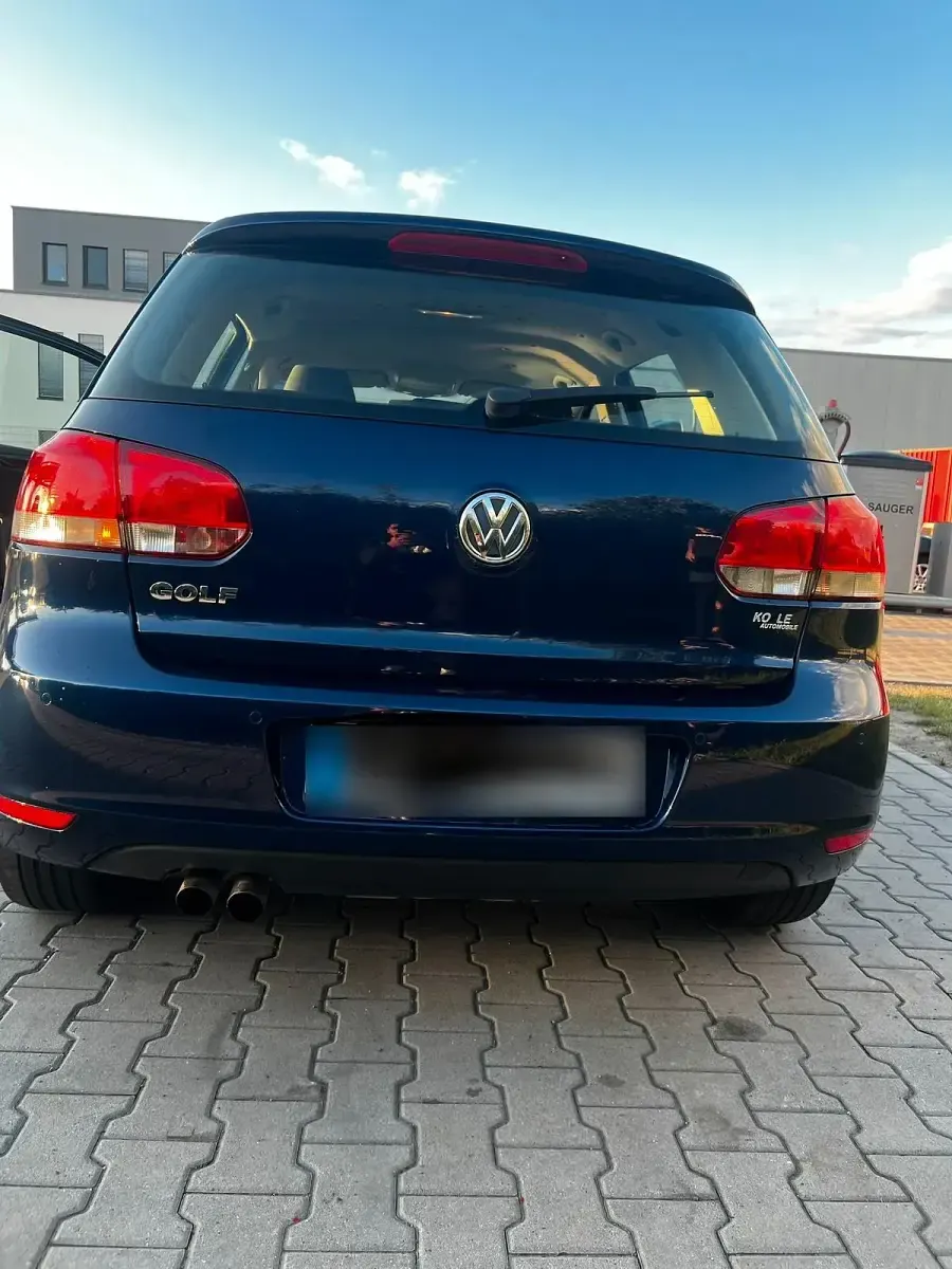 Gebraucht VW Golf VI 122 PS (89 kW) 2010 Blau Kleinwagen
