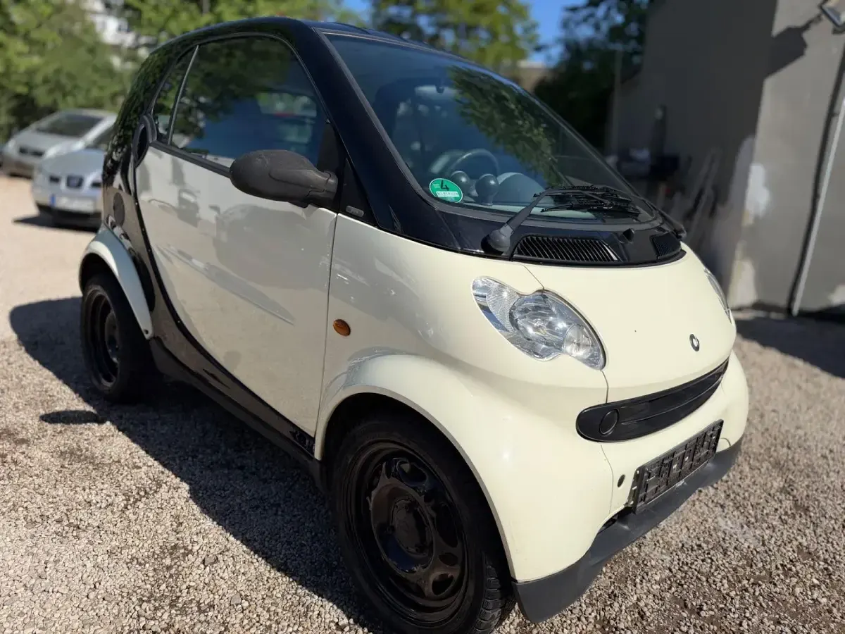 Używany Smart ForTwo Coupé 50 KM (36 kW) 2006 Biały Coupe