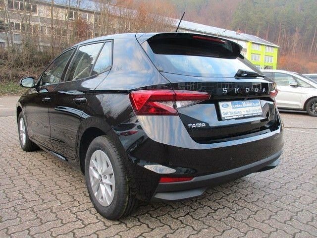 Neu Skoda Fabia Drive 116 PS (85 kW) 2025 Schwarz Limousine