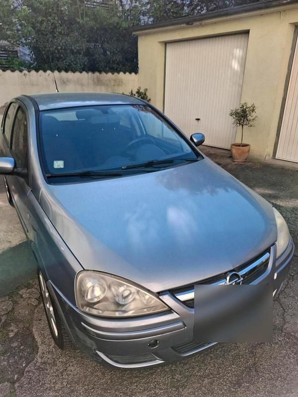 Gebraucht Opel Corsa 80 PS (58 kW) 2005 Silber Kleinwagen