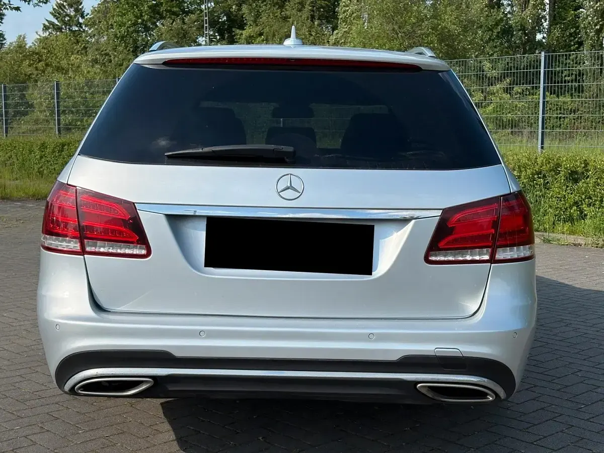 Gebraucht Mercedes E250 AMG line 211 PS (155 kW) 2014 Silber Kombi