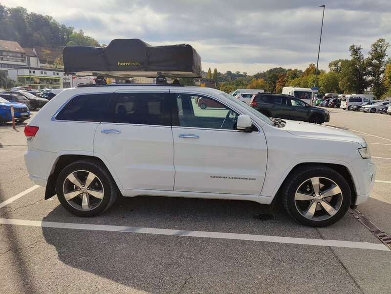 Weiß Gebraucht 2016 Jeep Grand Cherokee Overland SUV | 29.999 € (Etwas zu teuer) - Bild 1/4
