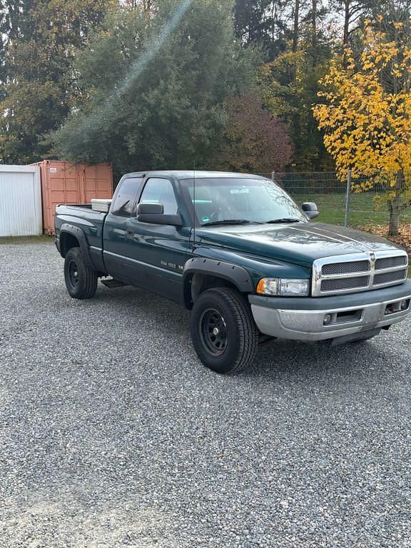 Grün Gebraucht 1997 Dodge Ram Abholung | 12.360 € - Bild 1/4
