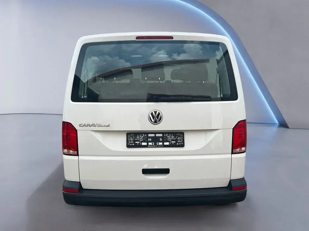 Używany VW Caravelle 150 KM (110 kW) 2023 Biały Van
