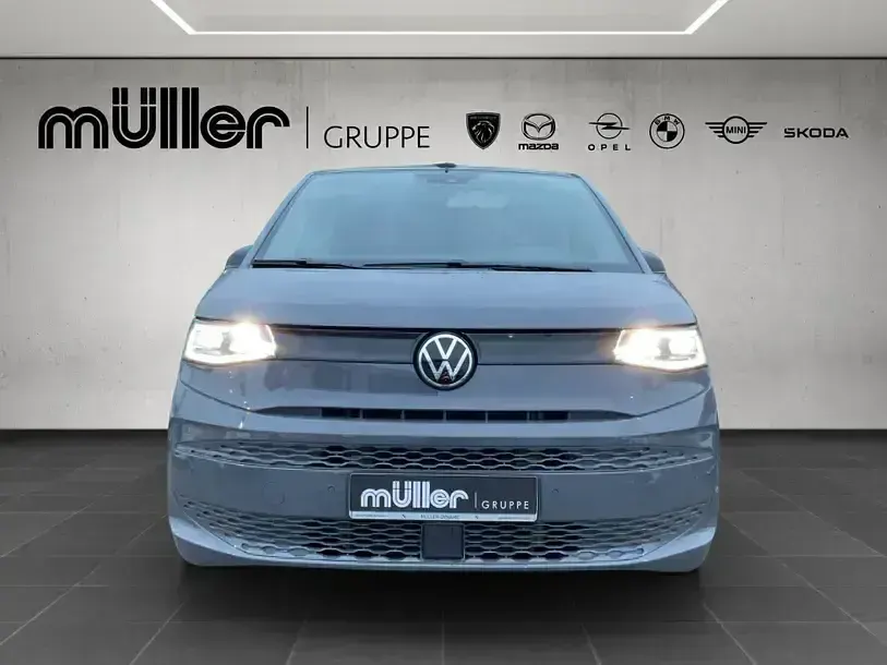 Używany VW Multivan 150 KM (110 kW) 2025 Szary Minivan