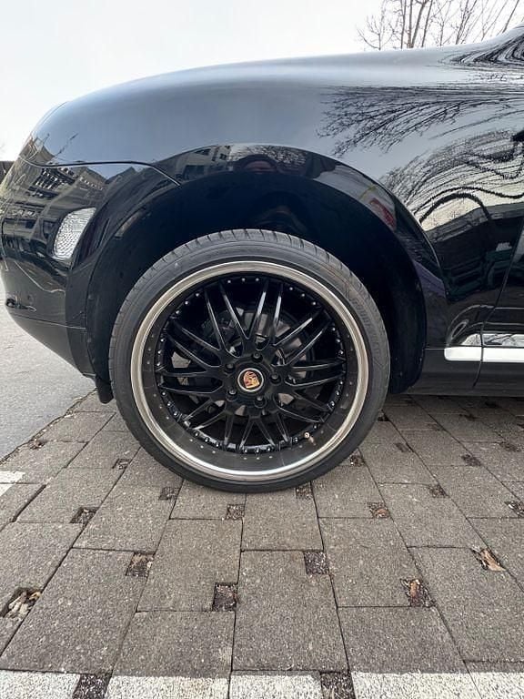 Second-hand Porsche Cayenne 450 CP (330 kW) 2007 Negru SUV