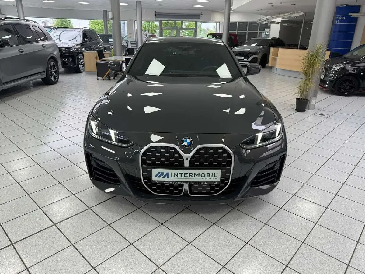 Gebraucht BMW 430 M Sport 286 PS (210 kW) 2025 Dravitgrau metallic Coupé