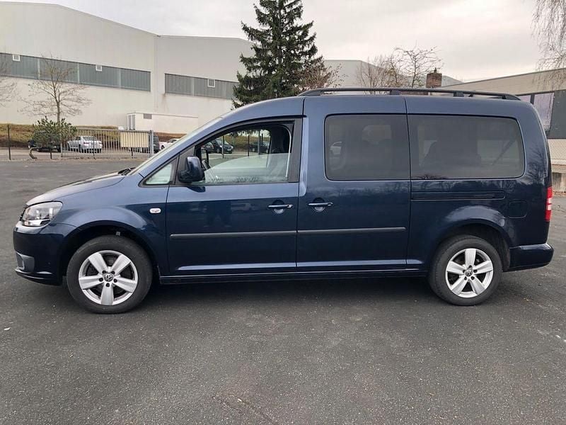 Gebraucht VW Caddy Maxi Comfortline 102 PS (75 kW) 2015 Blau Van / Kleinbus